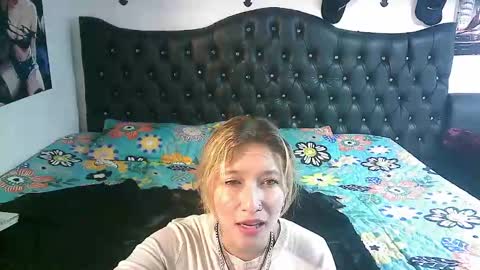 Snapshot of licethf00x chatting on September 10, 12:38 pm licethf00x online show from September 10, 12:38 pm