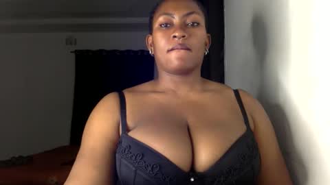 Snapshot of lick_my_pussyyy226651 chatting on April 26, 7:17 am caira online show from April 26, 7:17 am