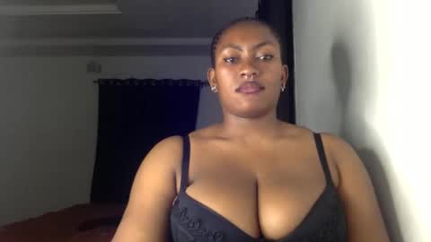 Snapshot of lick_my_pussyyy226651 chatting on April 29, 7:09 pm caira online show from April 29, 7:09 pm