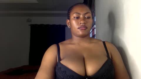 Snapshot of lick_my_pussyyy226651 chatting on May 2, 7:24 am caira online show from May 2, 7:24 am