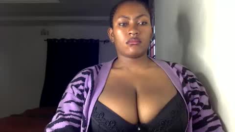 Snapshot of lick_my_pussyyy226651 chatting on May 9, 8:08 am caira online show from May 9, 8:08 am