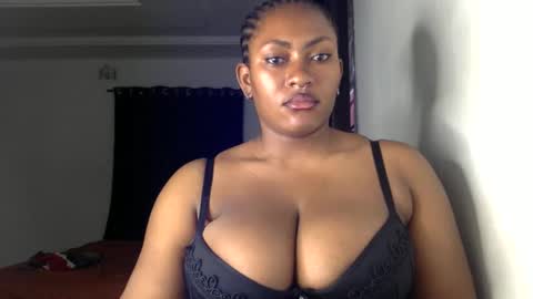 Snapshot of lick_my_pussyyy226651 chatting on May 16, 7:27 am caira online show from May 16, 7:27 am