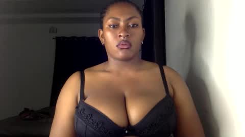 Snapshot of lick_my_pussyyy226651 chatting on May 27, 6:38 pm caira online show from May 27, 6:38 pm