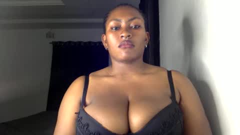 Snapshot of lick_my_pussyyy226651 chatting on May 28, 7:00 pm caira online show from May 28, 7:00 pm