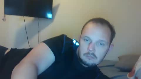 Snapshot of lickassplay chatting on December 30, 11:26 am VikingFromnorway online show from December 30, 11:26 am