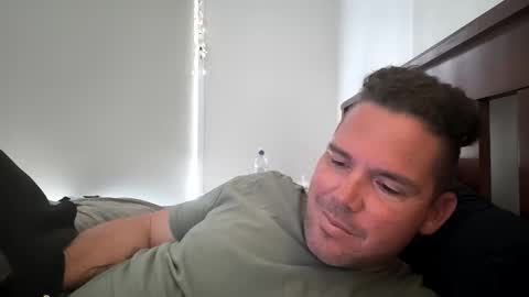 Snapshot of lickitwell29 chatting on September 17, 10:11 pm lickitwell29 online show from September 17, 10:11 pm