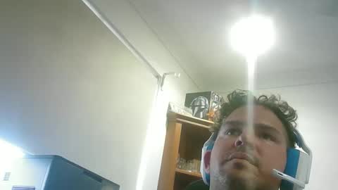 Snapshot of lickitwell29 chatting on October 30, 11:05 pm lickitwell29 online show from October 30, 11:05 pm