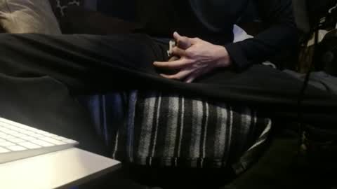 Snapshot of lickurlipz1 chatting on December 2, 8:52 am lickurlipz1 online show from December 2, 8:52 am