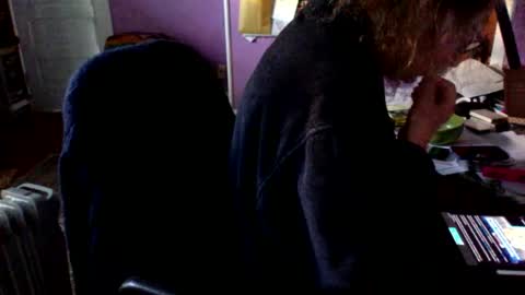 Snapshot of lickyouryoni chatting on October 5, 3:10 pm LickYourYoni online show from October 5, 3:10 pm