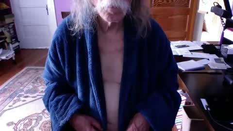 Snapshot of lickyouryoni chatting on May 25, 3:29 pm LickYourYoni online show from May 25, 3:29 pm