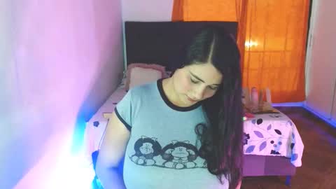 Snapshot of licy_klein chatting on June 6, 11:09 pm Isa online show from June 6, 11:09 pm