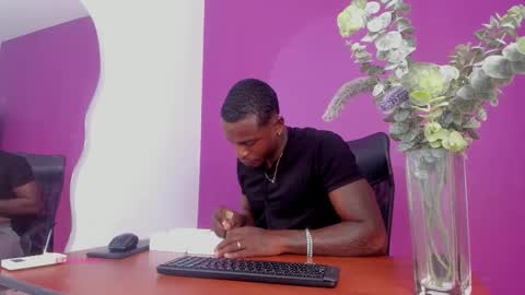 Snapshot of lievelinng chatting on September 19, 12:17 pm lievelinng online show from September 19, 12:17 pm