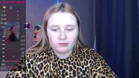 light_lunaa online show from November 19, 4:18 pm