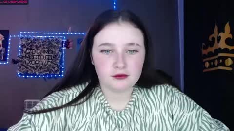 Snapshot of light_lunaa chatting on May 23, 3:27 pm light_lunaa online show from May 23, 3:27 pm