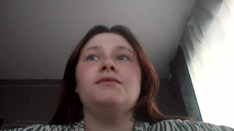 Snapshot of light_lunaa chatting on June 13, 2:15 pm light_lunaa online show from June 13, 2:15 pm
