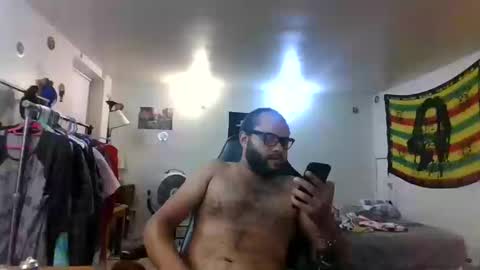 Snapshot of lightskinned666 chatting on October 10, 10:31 pm lightskinned666 online show from October 10, 10:31 pm