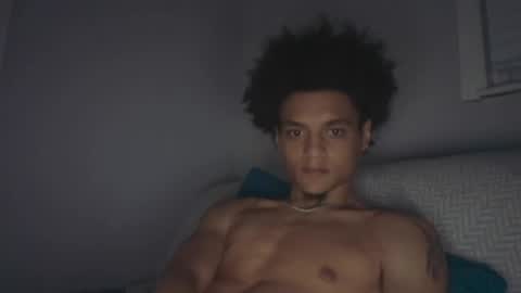 lightskinwithgirth online show from April 10, 6:51 am