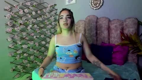 Snapshot of lihavega chatting on March 3, 9:53 pm lihavega online show from March 3, 9:53 pm