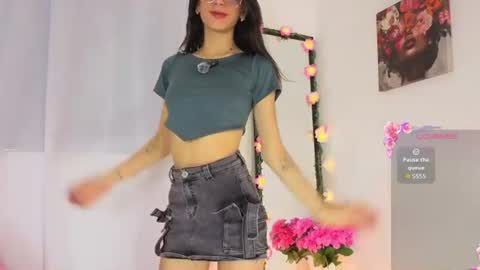 liiaa online show from July 7, 2:21 pm
