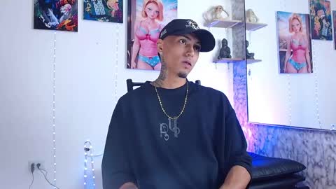 Snapshot of liiaam_lee_ chatting on September 9, 2:38 pm Daniel online show from September 9, 2:38 pm