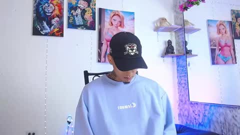 Snapshot of liiaam_lee_ chatting on October 3, 2:03 pm Daniel online show from October 3, 2:03 pm
