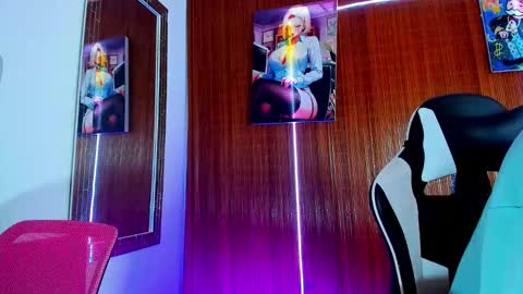 Daniel online show from March 1, 9:06 pm