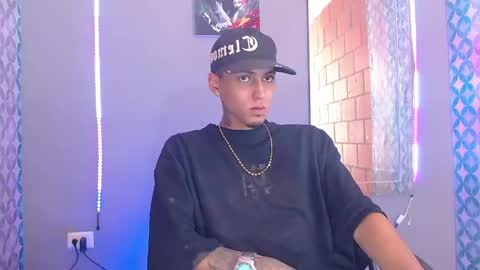 Daniel online show from April 14, 9:32 pm