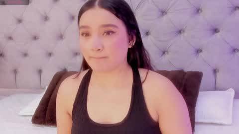 Snapshot of liiabloomm chatting on May 17, 4:21 am liiabloomm online show from May 17, 4:21 am