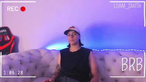 liiam_smith_ online show from January 9, 2:51 pm