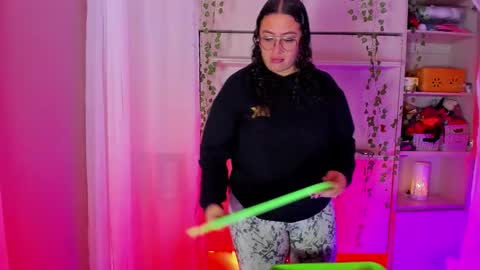         online show from March 13, 11:39 am