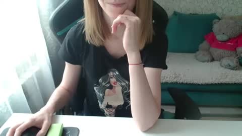 Snapshot of liissax chatting on May 29, 11:08 am Liissax online show from May 29, 11:08 am