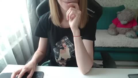 Snapshot of liissax chatting on May 30, 2:25 pm Liissax online show from May 30, 2:25 pm
