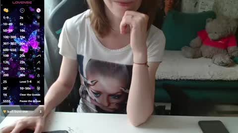 Liissax online show from July 11, 3:59 pm