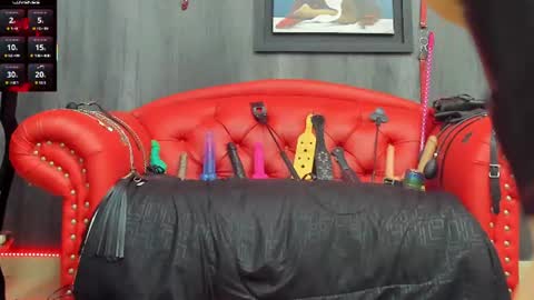Nini - online show from June 10, 11:53 am