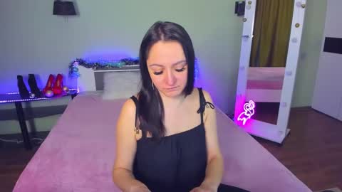 Snapshot of likaa_likaa chatting on December 6, 5:42 am Lika online show from December 6, 5:42 am