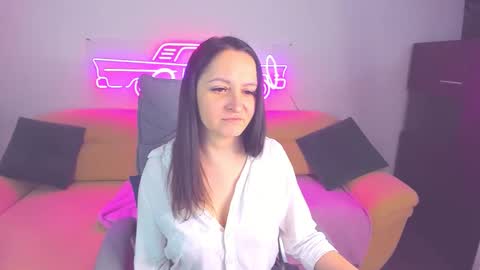 Snapshot of likaa_likaa chatting on December 7, 6:21 am Lika online show from December 7, 6:21 am