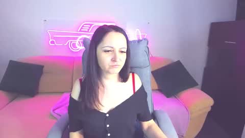 Snapshot of likaa_likaa chatting on December 7, 12:56 pm Lika online show from December 7, 12:56 pm