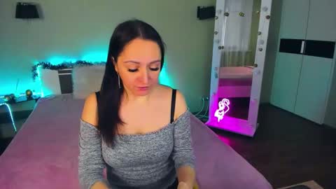 Snapshot of likaa_likaa chatting on January 6, 6:58 am Lika online show from January 6, 6:58 am
