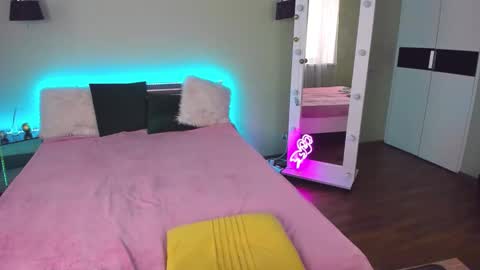 Snapshot of likaa_likaa chatting on February 2, 11:19 am Lika online show from February 2, 11:19 am