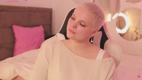 Snapshot of likaaberry chatting on February 5, 11:37 am likaaberry online show from February 5, 11:37 am