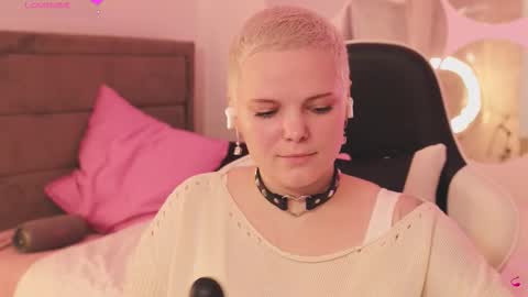 Snapshot of likaaberry chatting on February 7, 1:26 pm likaaberry online show from February 7, 1:26 pm