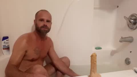 Snapshot of likedoingit69 chatting on October 15, 9:15 pm St pierre online show from October 15, 9:15 pm