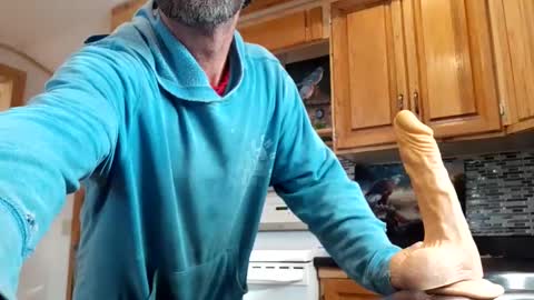 Snapshot of likedoingit69 chatting on November 25, 2:39 pm St pierre online show from November 25, 2:39 pm