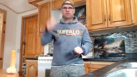 Snapshot of likedoingit69 chatting on December 21, 3:41 pm St pierre online show from December 21, 3:41 pm