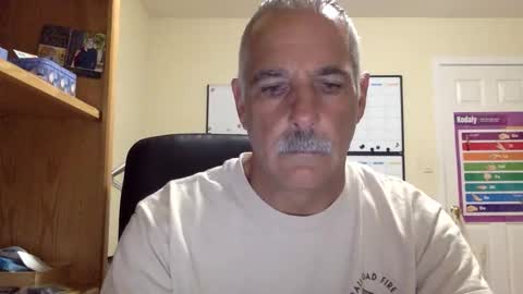 likefhot online show from November 6, 1:45 pm