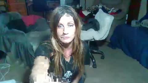 likerightnow online show from December 14, 11:15 am