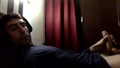 likewhatchasee online show from December 16, 7:13 am