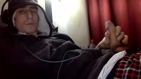 likewhatchasee online show from December 19, 11:23 pm