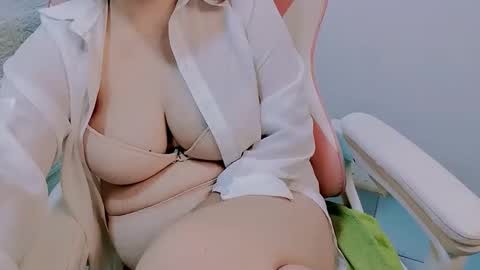 likixi online show from April 30, 6:42 am