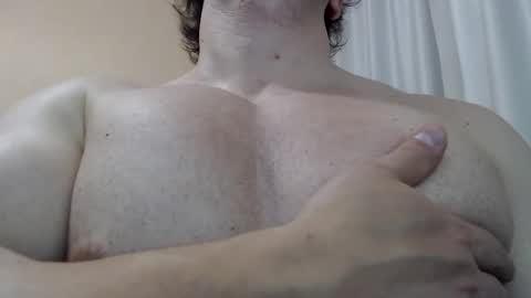 Snapshot of likwidator84 chatting on June 8, 1:39 am Maximus online show from June 8, 1:39 am